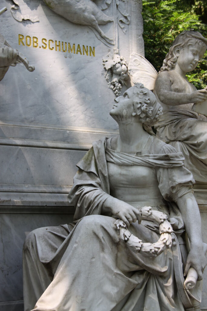 Grab von Robert Schumann auf dem alten Friedhof in Bonn, Foto von Felix Emmelmann