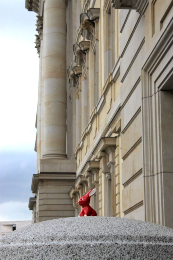 Foto von Felix-Emmelmann, Hase am Humboldtforum Berlin